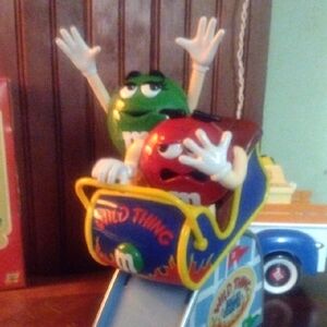 M&M'S Red and Green Rollar Coaster Dispenser